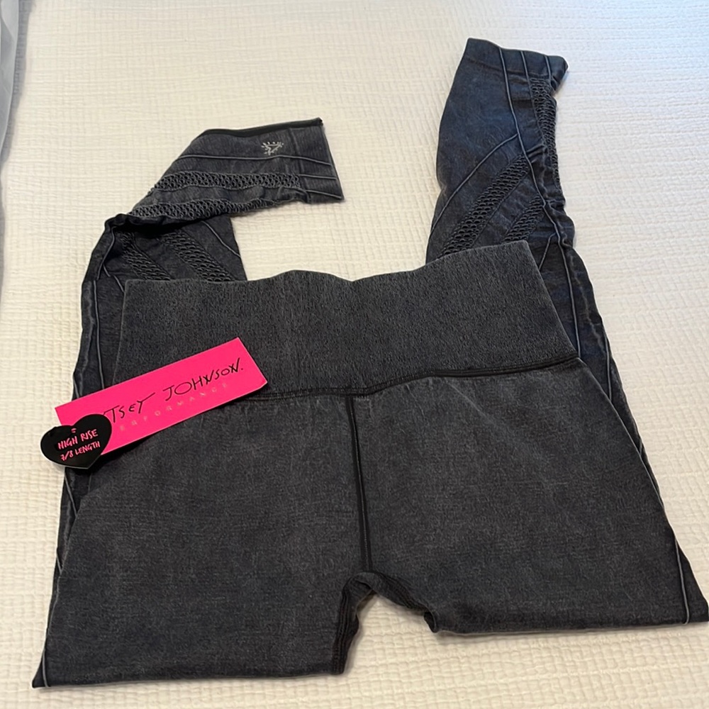Betsey Johnson performance leggings